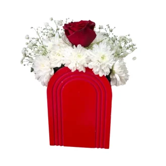 خرید باکس گل داودی سفید رز قرمز لوکس با ارسال سریع تهران